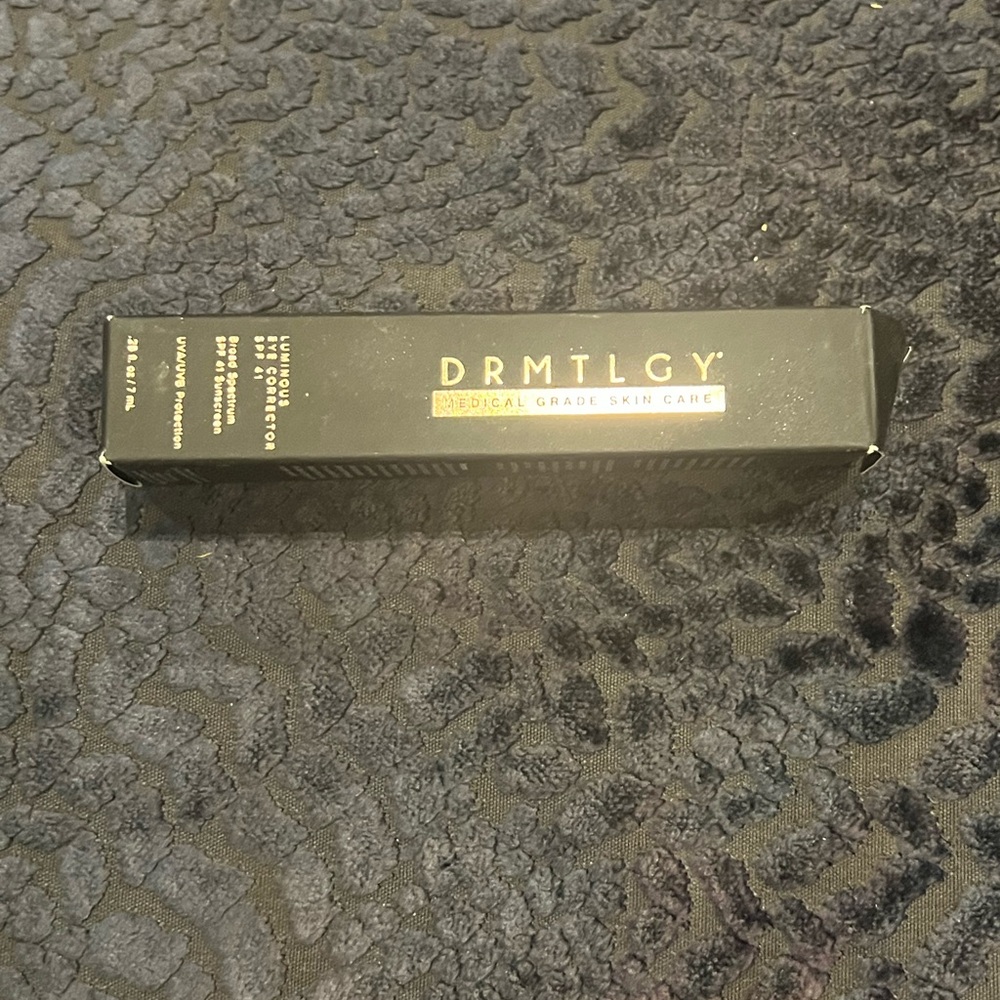 NWT DRMTLGY Medical Grade Skin Care Concealer